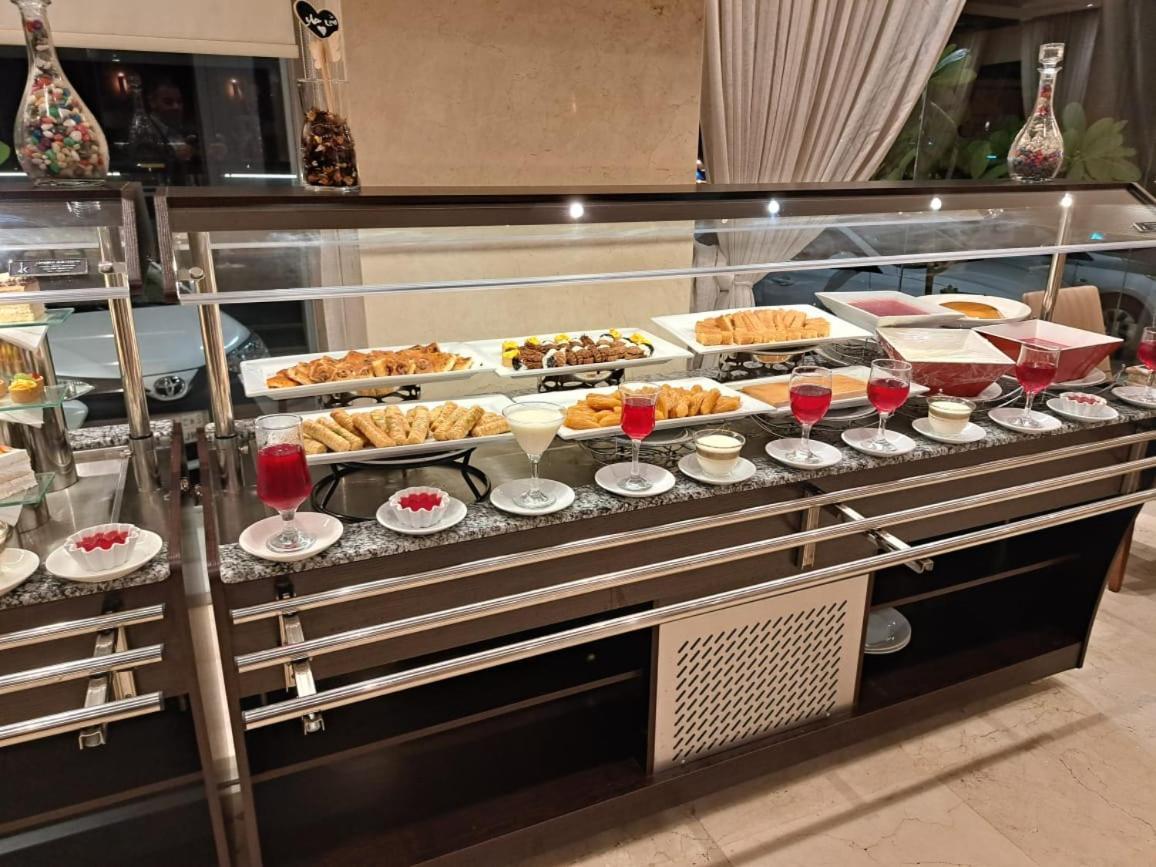 Naviti Warwick Al Khobar Hotel Exterior foto