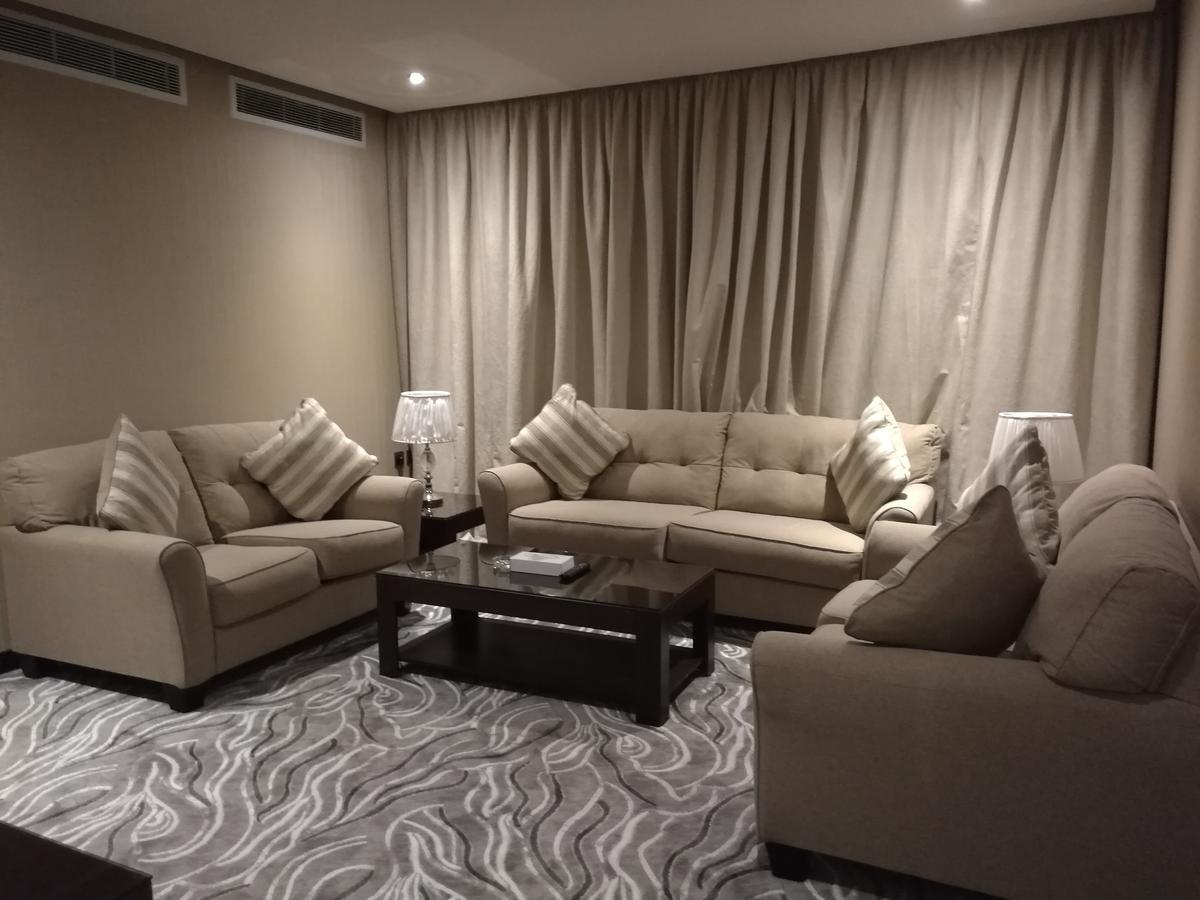 Naviti Warwick Al Khobar Hotel Exterior foto