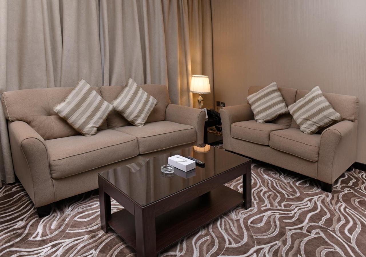 Naviti Warwick Al Khobar Hotel Exterior foto