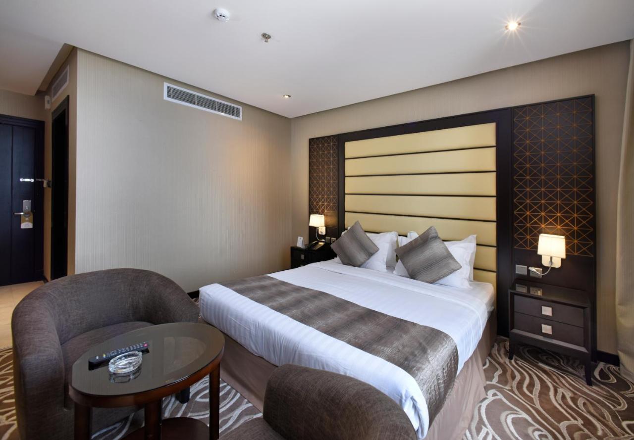Naviti Warwick Al Khobar Hotel Exterior foto